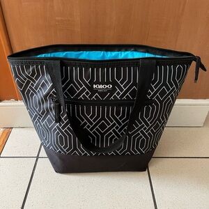 Igloo 14 Can Cooler Bag
